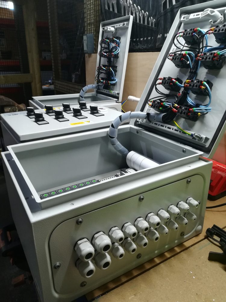 Small local control station wiring and cable glands
