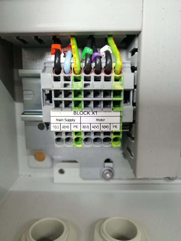 WAGO DIN rail terminal blocks and earth terminals